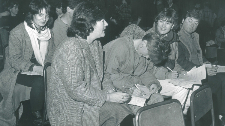 Students enrolling on the Irish Studies short course, Polytechnic of North London, 1987.