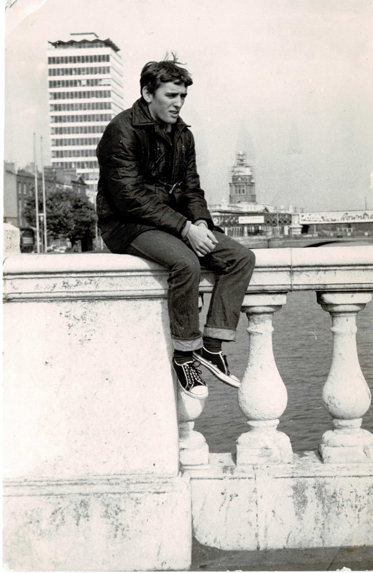 Joe Lynch on O’Connell Bridge, Dublin, 1965.