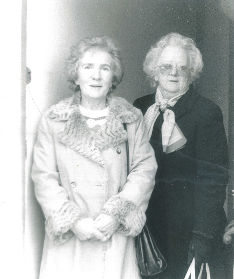 Kathleen Dermody (right) and friend, Camden Irish Pensioners’ Group, year unknown.